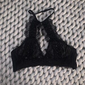 VS Elegant Black Lace Bralette